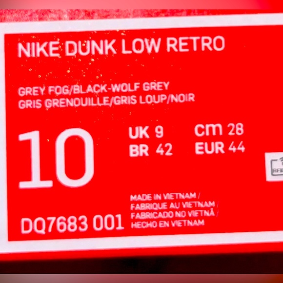 NIKE DUNK LOW RETRO - Picture 1 of 2